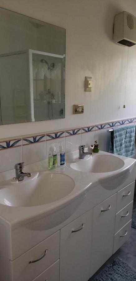 Ballymena Carterton Dış mekan fotoğraf